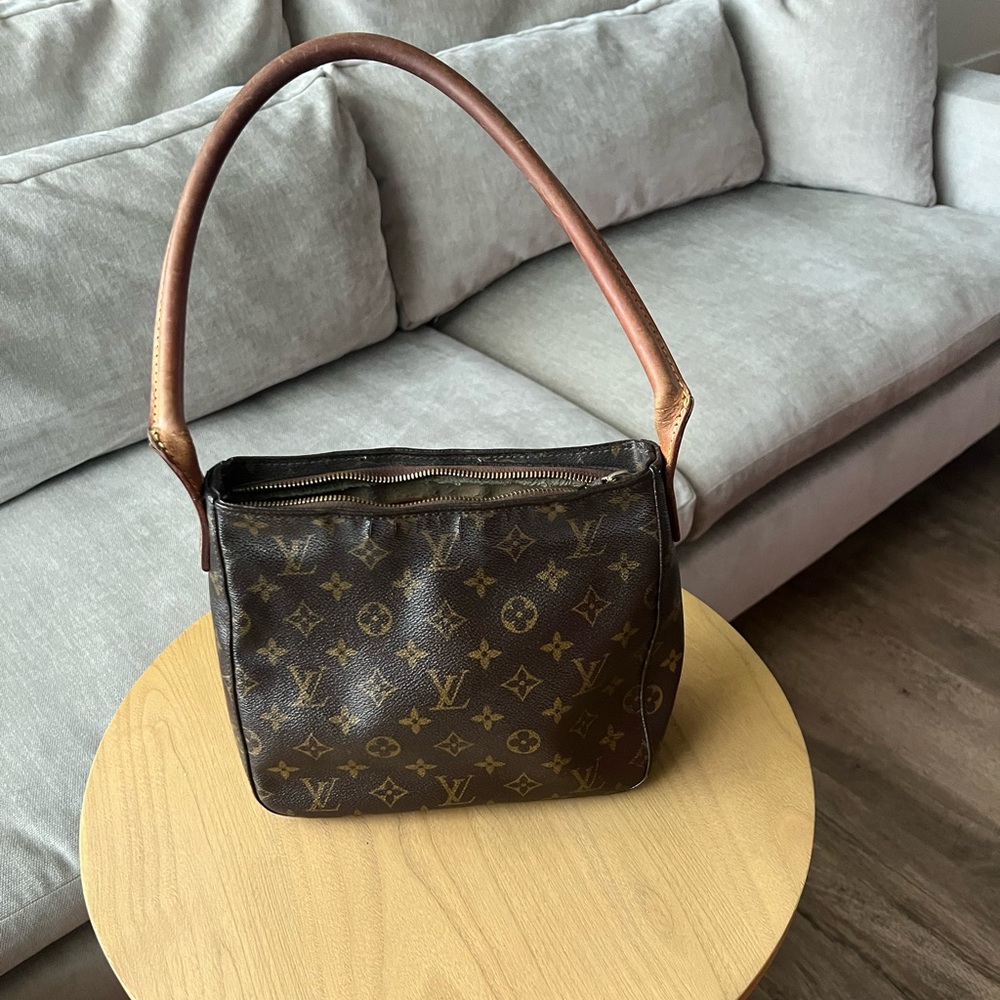 Authentic Louis Vuitton Monogram Looping MM shoulder bag